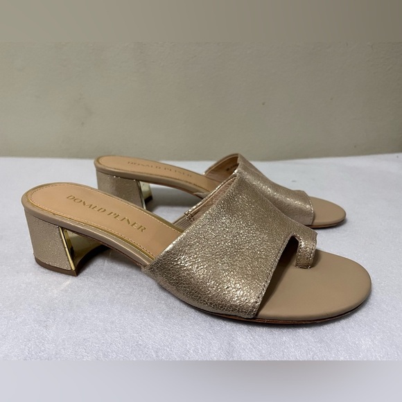 Donald Pliner Melrose Vintage Metallic Low Heels Platino size 8 - Picture 2 of 11